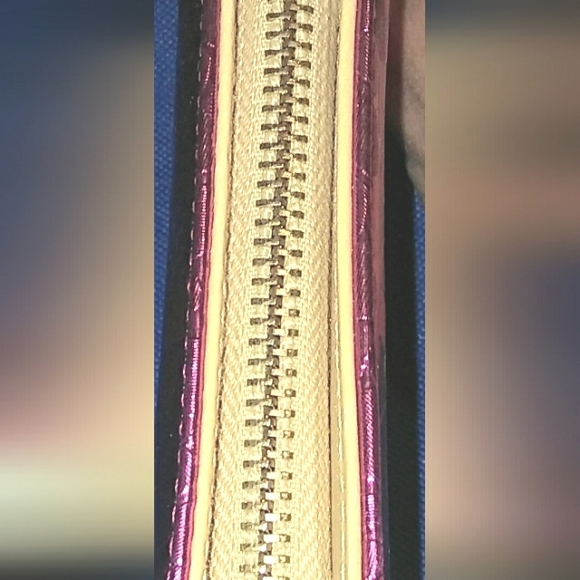 "Meilaine" Hot Pink Embossed Design Gold Toned Filigree Zip Wallet - Picture 5 of 5